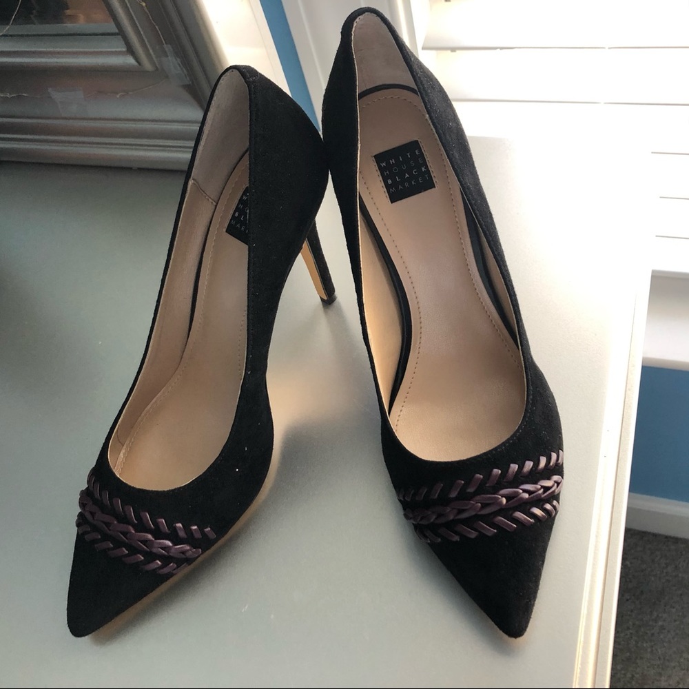👠White House Black Market Black Heels👠
